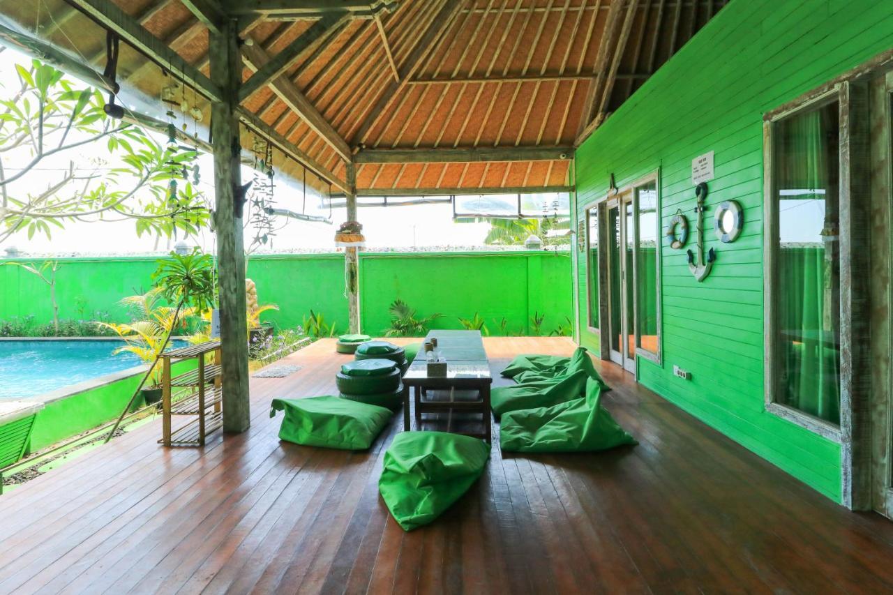 The Green Groves Hostel Nusa Lembongan  Exterior photo